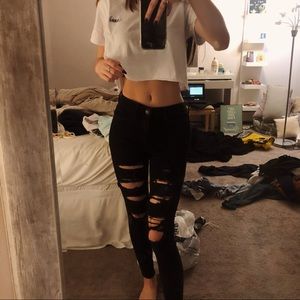 brand new black ripped aeo jeans